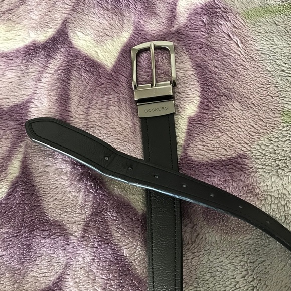 Dockers Imitation Leather Belt - Picture 1 of 7
